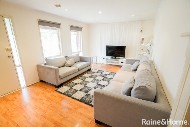 Photo - 23 Orion Way, Roxburgh Park VIC 3064 - Image 2