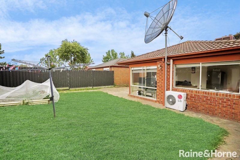 Photo - 23 Orion Way, Roxburgh Park VIC 3064 - Image 13