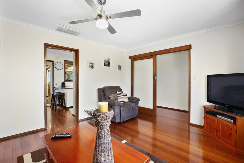 Photo - 23 Orrong Road, Mooroolbark VIC 3138 - Image 4