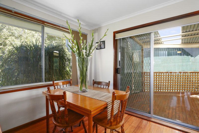 Photo - 23 Orrong Road, Mooroolbark VIC 3138 - Image 5