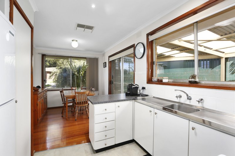 Photo - 23 Orrong Road, Mooroolbark VIC 3138 - Image 7