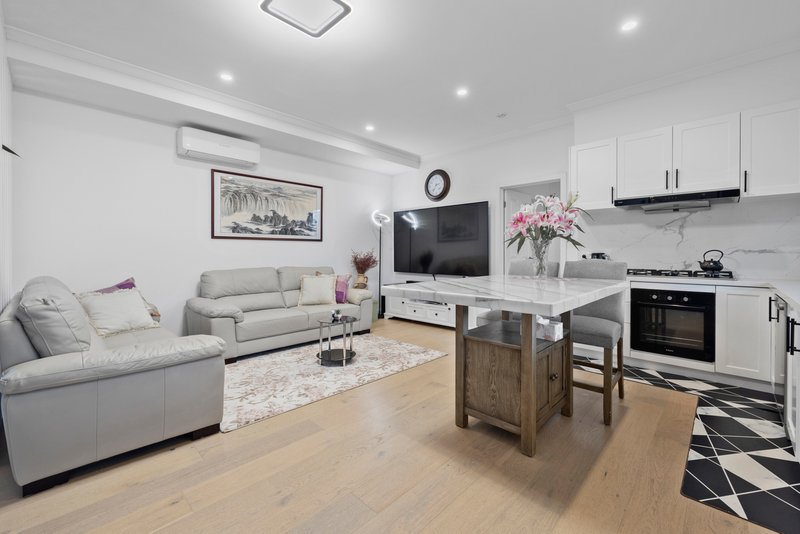 Photo - 2/3 Otira Road, Knoxfield VIC 3180 - Image 4