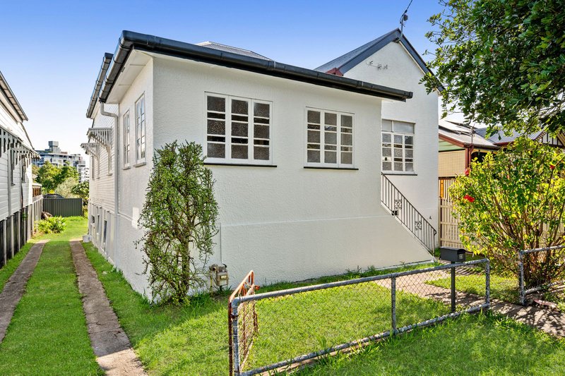 Photo - 23 Overend Street, East Brisbane QLD 4169 - Image 1