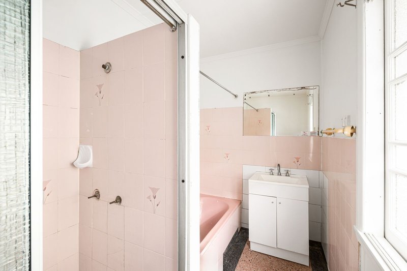 Photo - 23 Overend Street, East Brisbane QLD 4169 - Image 11