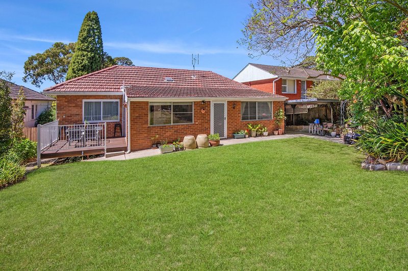 23 Oxford Falls Road, Beacon Hill NSW 2100