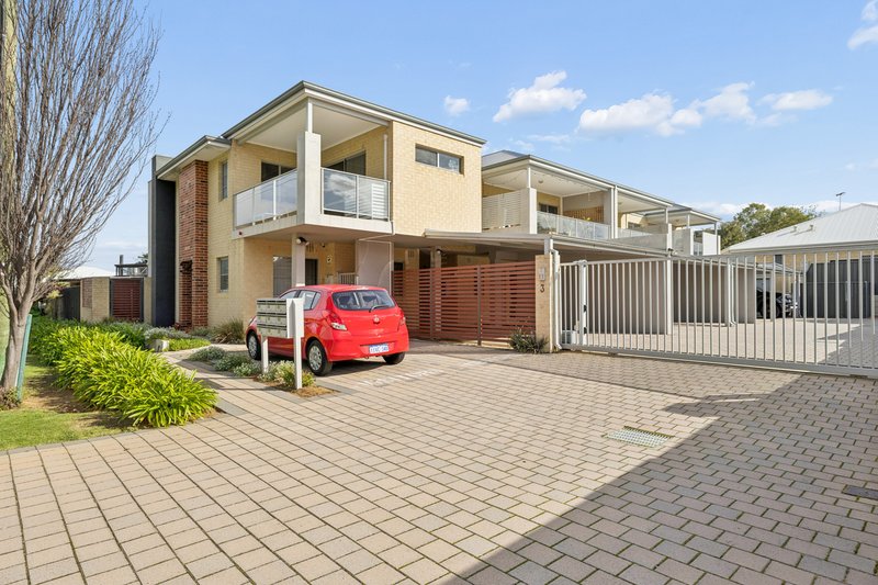 Photo - 2/3 Packham Road, Hamilton Hill WA 6163 - Image 1
