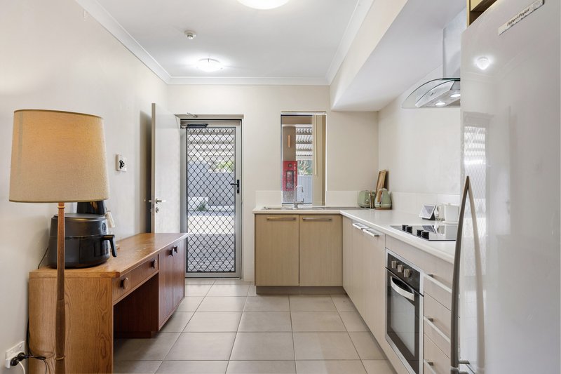 Photo - 2/3 Packham Road, Hamilton Hill WA 6163 - Image 11