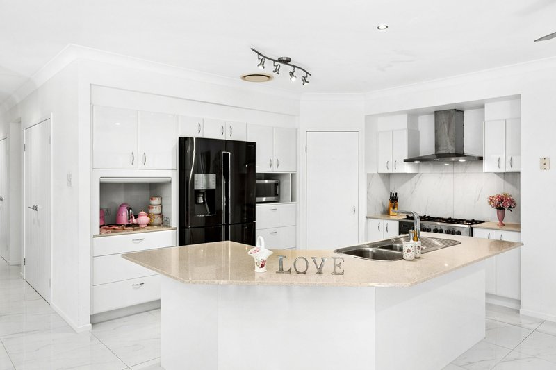 Photo - 23 Paluma Terrace, Buderim QLD 4556 - Image 6