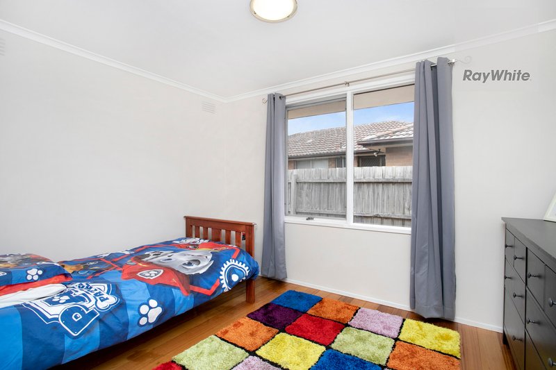 Photo - 23 Parnell Crescent, Gladstone Park VIC 3043 - Image 13