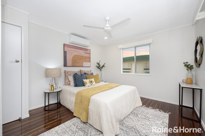 Photo - 23 Payne Street, Mount Louisa QLD 4814 - Image 6