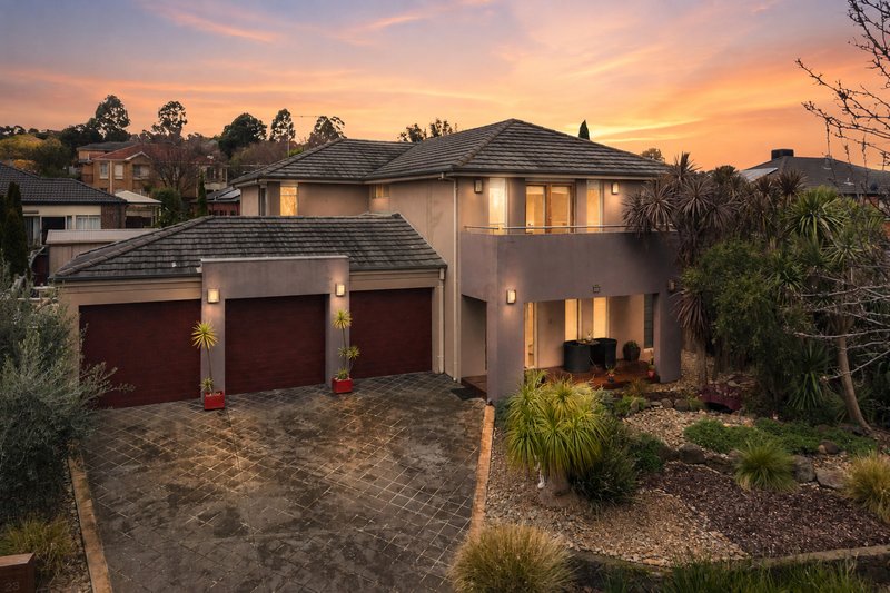 Photo - 23 Peasholm Corner, Craigieburn VIC 3064 - Image 2
