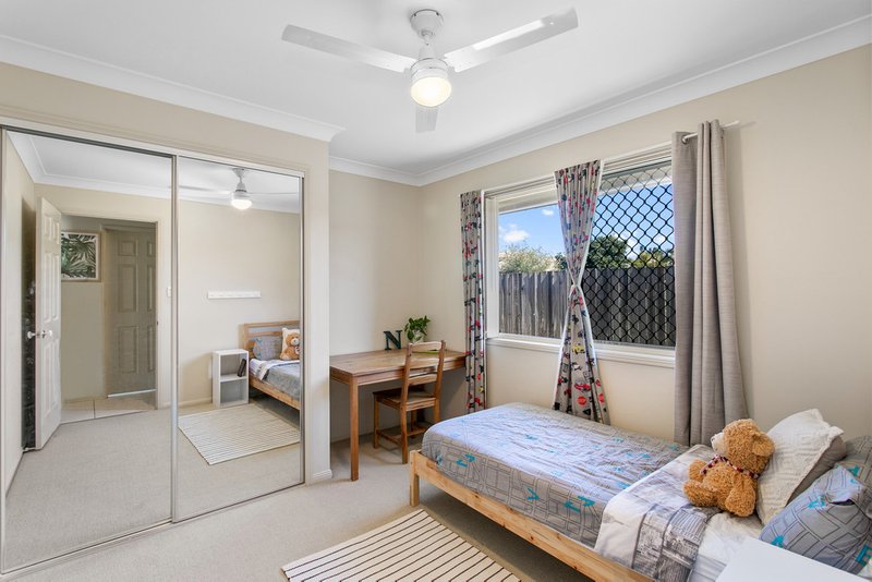 Photo - 23 Penda Street, Morayfield QLD 4506 - Image 11