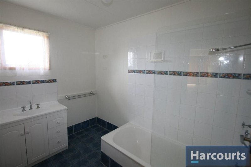 Photo - 23 Penguin St , Bongaree QLD 4507 - Image 7