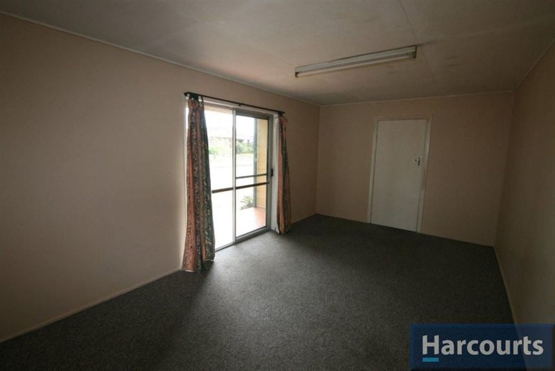 Photo - 23 Penguin St , Bongaree QLD 4507 - Image 14