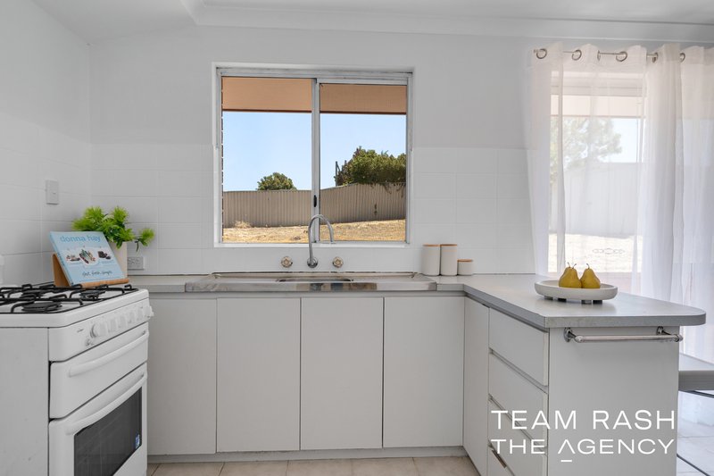 Photo - 23 Pentecost Avenue, Beechboro WA 6063 - Image 15