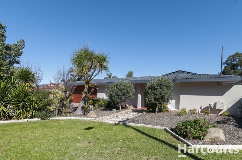 Photo - 23 Pentland Avenue, Duncraig WA 6023 - Image 2