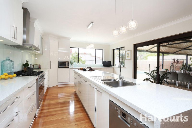 Photo - 23 Pentland Avenue, Duncraig WA 6023 - Image 4