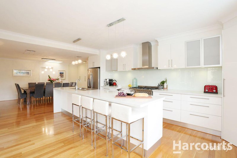 Photo - 23 Pentland Avenue, Duncraig WA 6023 - Image 6