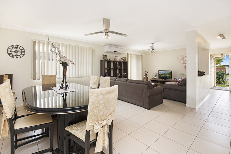 Photo - 23 Pepper Tree Circuit, Maroochydore QLD 4558 - Image 2