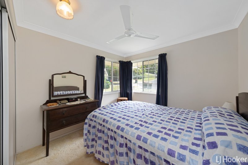 Photo - 23 Permien Street, Norman Gardens QLD 4701 - Image 9