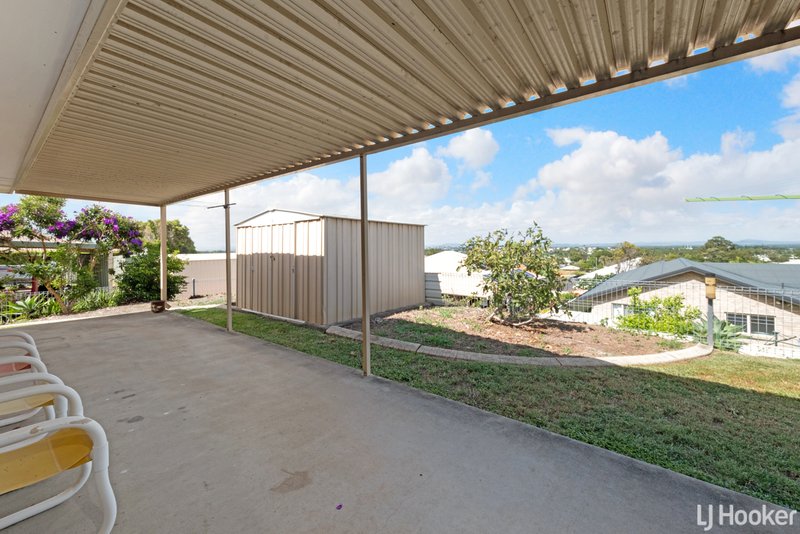 Photo - 23 Permien Street, Norman Gardens QLD 4701 - Image 11