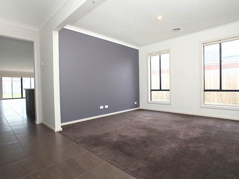 Photo - 23 Phillip Drive, Wyndham Vale VIC 3024 - Image 4