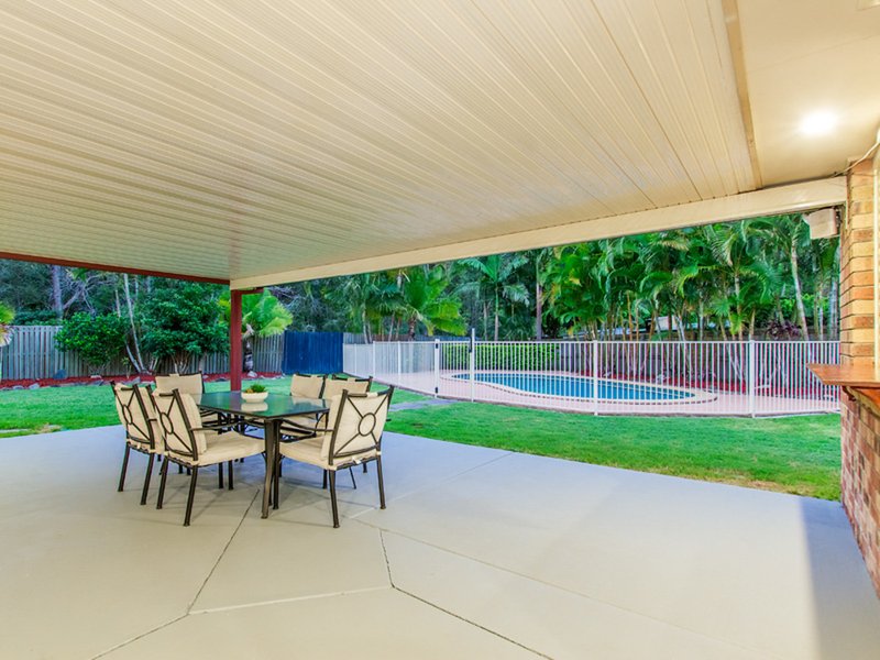 23 Pinemount Crescent, Oxenford QLD 4210