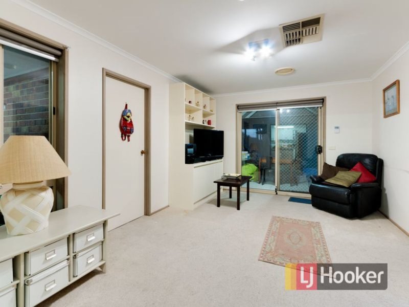 Photo - 23 Pinnacle Way, Hampton Park VIC 3976 - Image 7