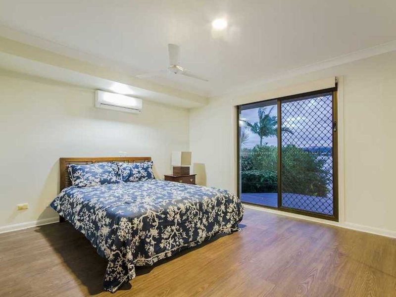 Photo - 23 Pintail Crescent, Burleigh Waters QLD 4220 - Image 8