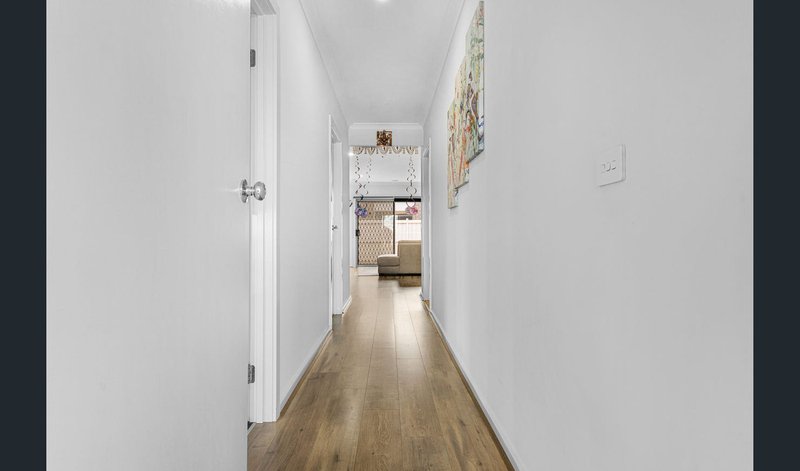Photo - 23 Plenitude Road, Tarneit VIC 3029 - Image 3