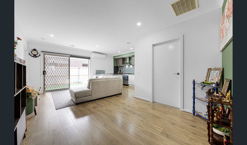 Photo - 23 Plenitude Road, Tarneit VIC 3029 - Image 8