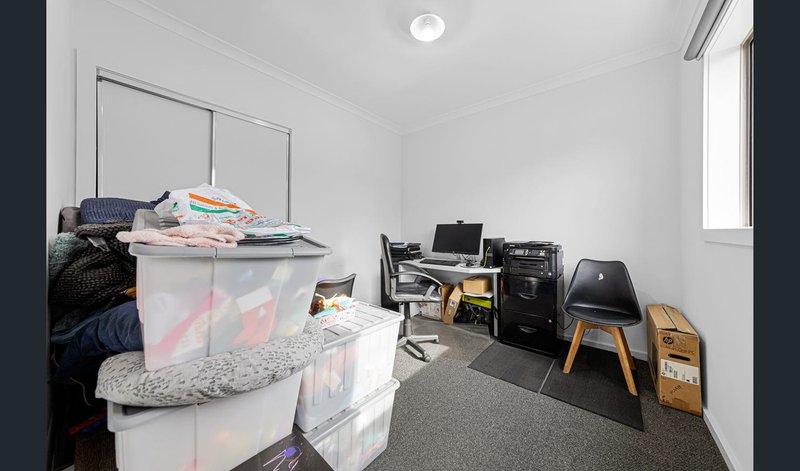 Photo - 23 Plenitude Road, Tarneit VIC 3029 - Image 11