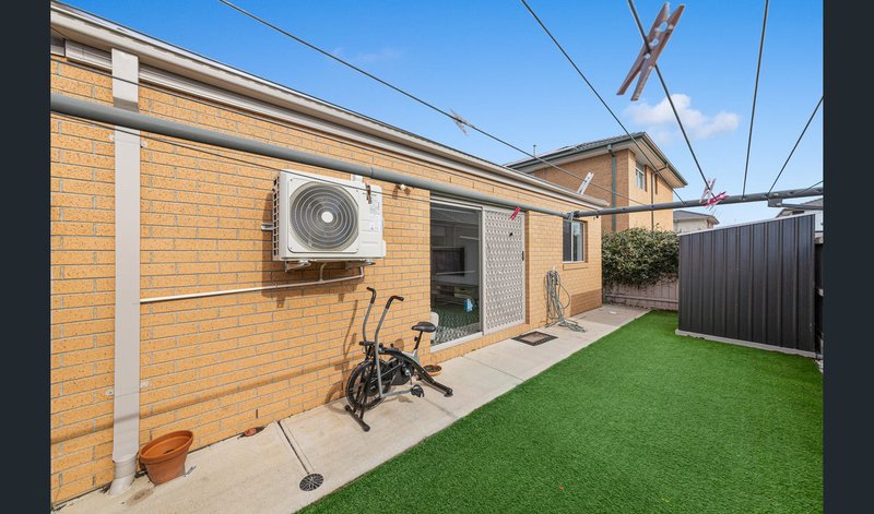 Photo - 23 Plenitude Road, Tarneit VIC 3029 - Image 14