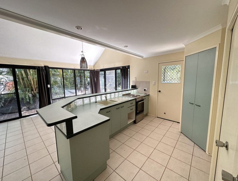 Photo - 2/3 Plum Tree Crescent, Moore Park Beach QLD 4670 - Image 4