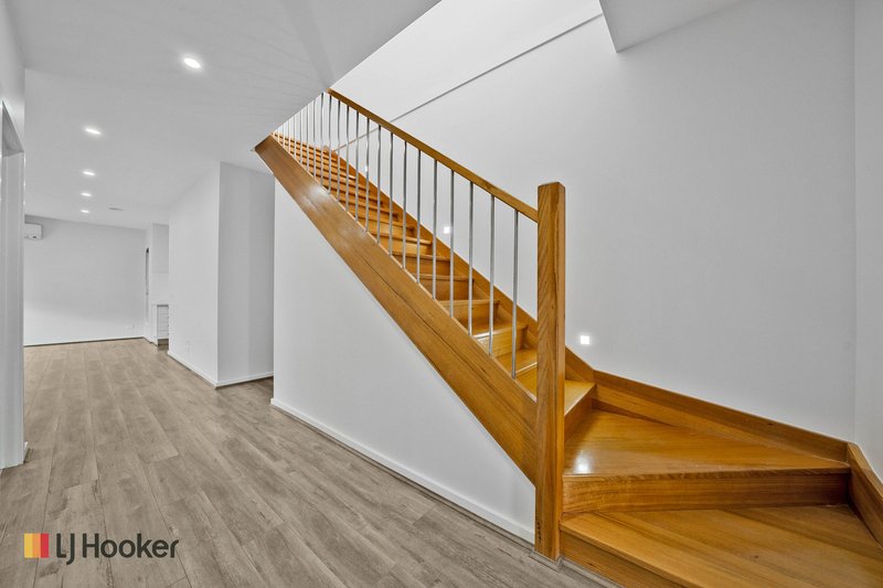 Photo - 23 Plumbago Street, Craigieburn VIC 3064 - Image 5