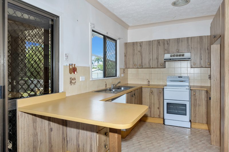 Photo - 23 Powell Street, Wulguru QLD 4811 - Image 5