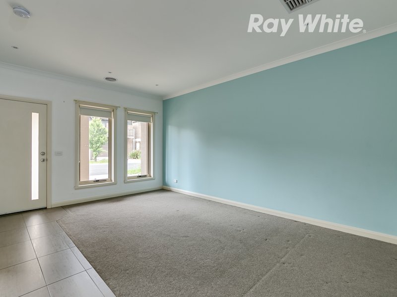 Photo - 23 Prada Drive, Epping VIC 3076 - Image 5