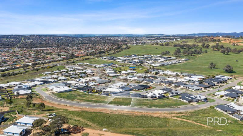 Photo - 23 Preston Crescent, Lloyd NSW 2650 - Image 7