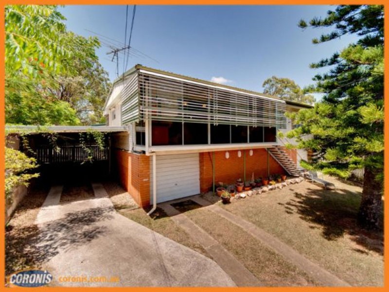 Photo - 23 Pylara Crescent, Ferny Hills QLD 4055 - Image 2