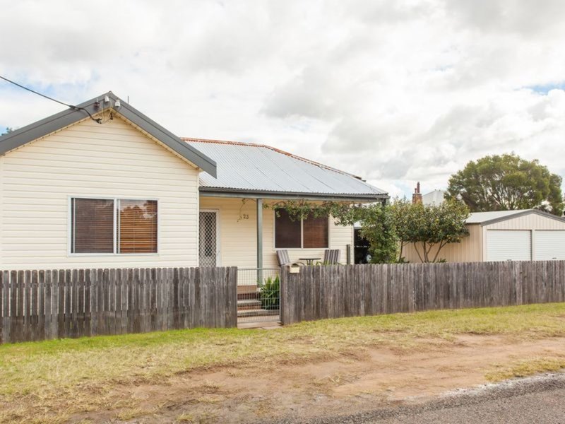 Photo - 23 Quarrybylong Street, Cessnock NSW 2325 - Image 6