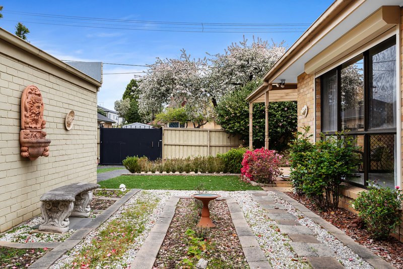 Photo - 23 Quentin Street, Forest Hill VIC 3131 - Image 13