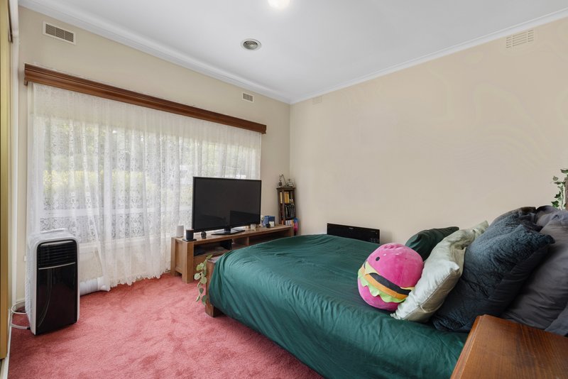 Photo - 23 Railway Avenue, Ringwood East VIC 3135 - Image 5