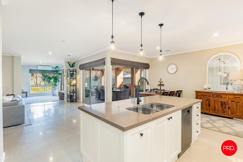 Photo - 23 Rathlin Avenue, Junortoun VIC 3551 - Image 3