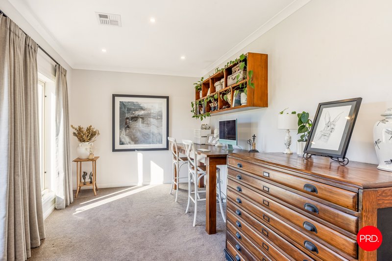 Photo - 23 Rathlin Avenue, Junortoun VIC 3551 - Image 8