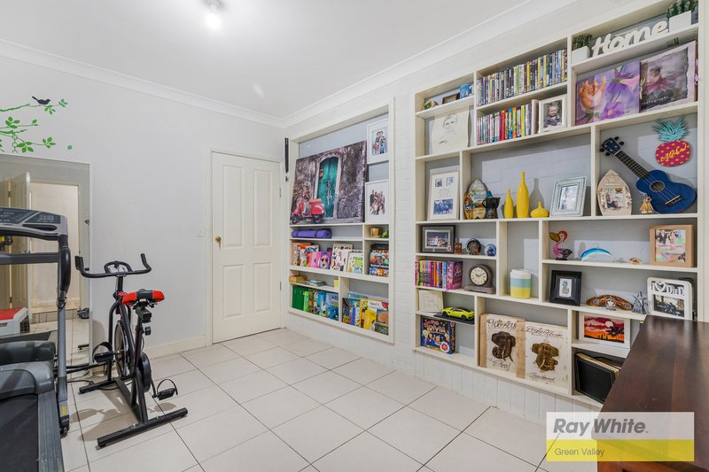 Photo - 23 Rawson Crescent, Horningsea Park NSW 2171 - Image 10