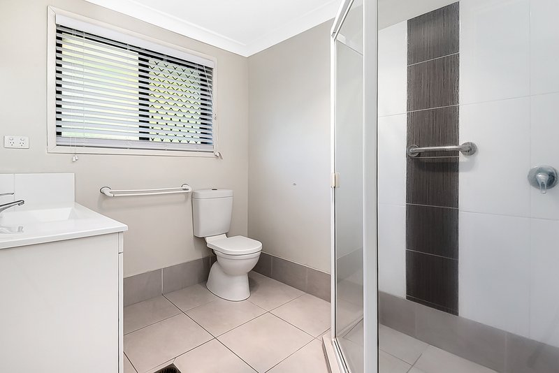Photo - 2/3 Regency Place, Mudgeeraba QLD 4213 - Image 2