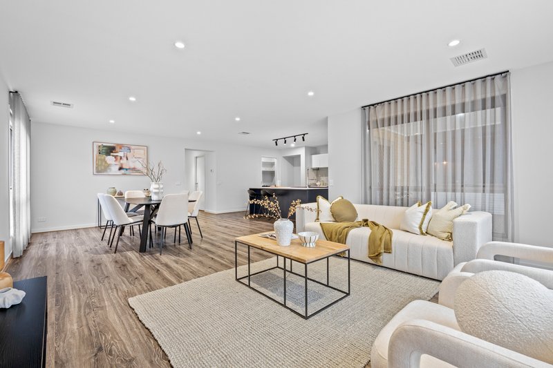 Photo - 23 Renaissance Boulevard, Mernda VIC 3754 - Image 5