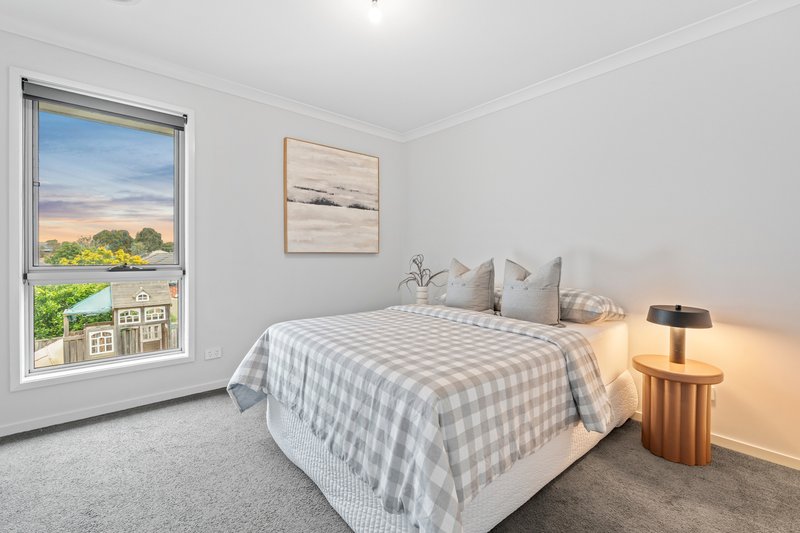 Photo - 23 Renaissance Boulevard, Mernda VIC 3754 - Image 10