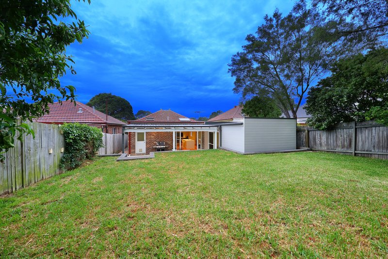 Photo - 23 Renown Avenue, Oatley NSW 2223 - Image 2