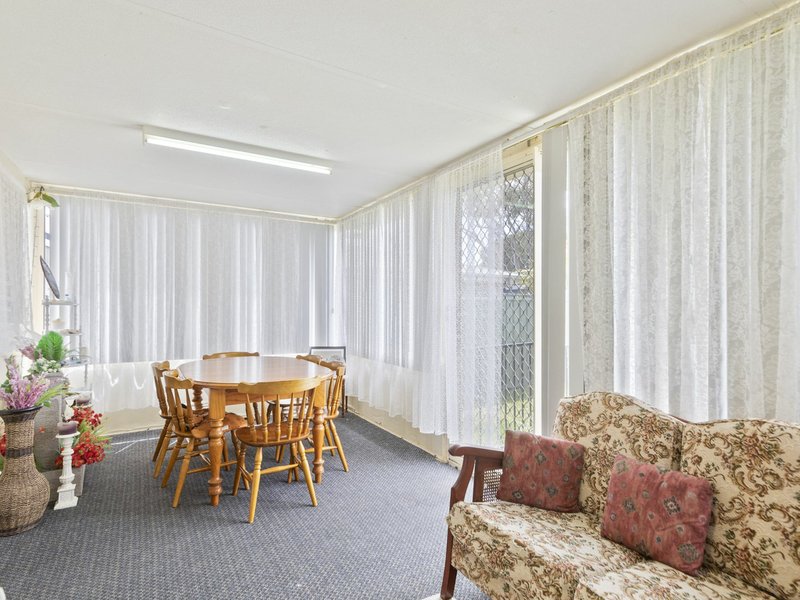 Photo - 23 Rhodin Drive, Long Jetty NSW 2261 - Image 4